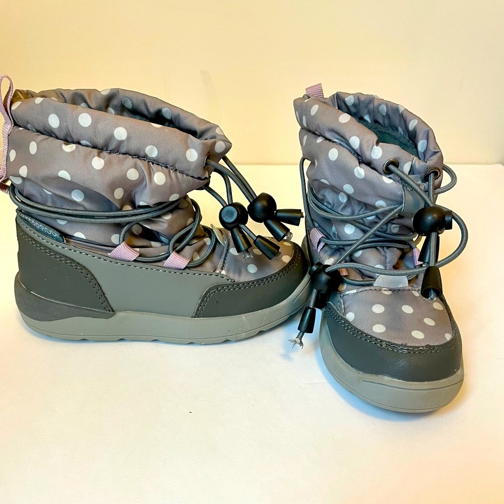Polka Dot Snow Boots